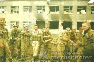 Легендарная «Бешеная рота», командиром которой являлся «Гюрза», наводила ужас на чеченцев.